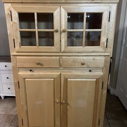 Lightwood Cabinet With Two Glass Shelves That Light Up