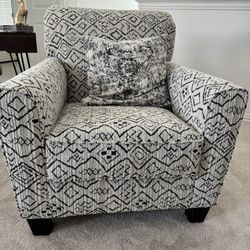 Ashely Chair-black And C