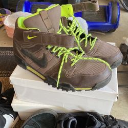 Nike Trainer Hiking Men’s 11