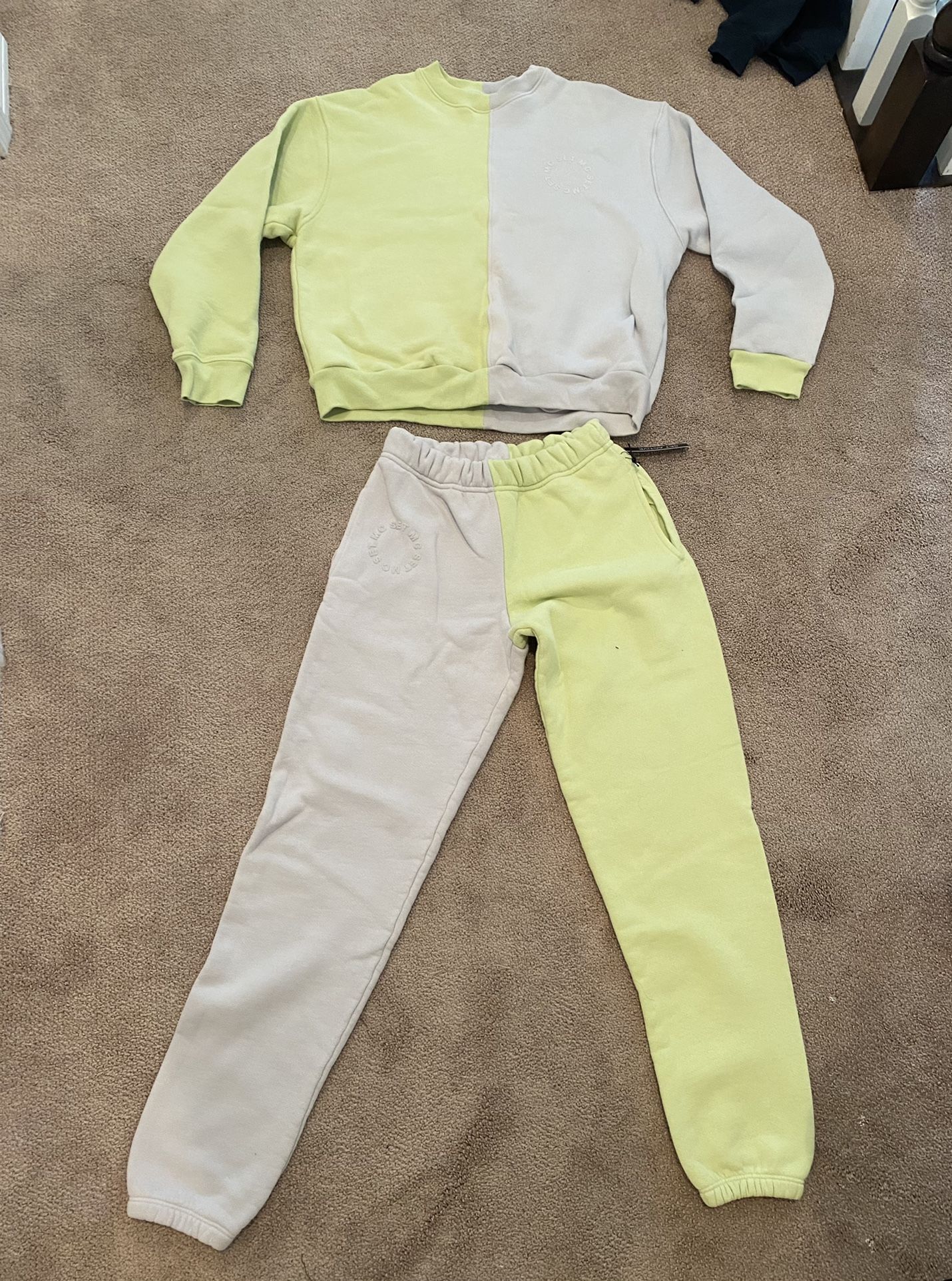 Set Active Matching Sweat Top and Bottom