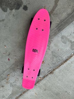 Skateboard 99% new great condition $10