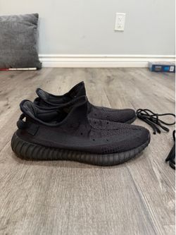 adidas Yeezy Boost 350 V2 Black (Non-Reflective) – Size 13