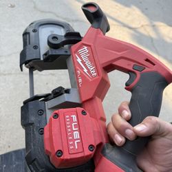 Milwaukee Band Saw 