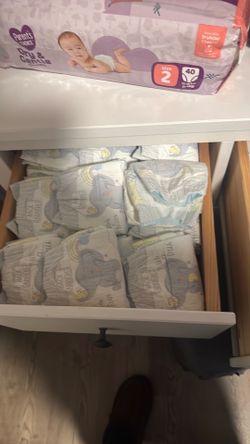 Size 2 diapers no box