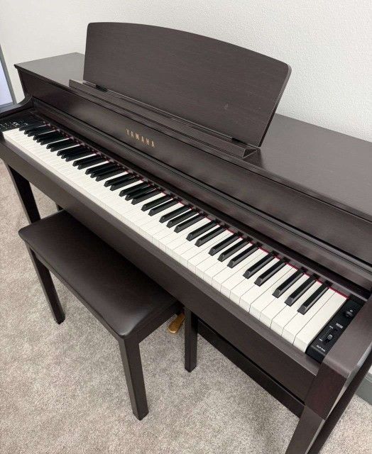 Yamaha-Clavinova-CLP-645-Digital-Piano