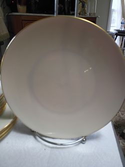 Lenox 17 Piece Dinnerware 