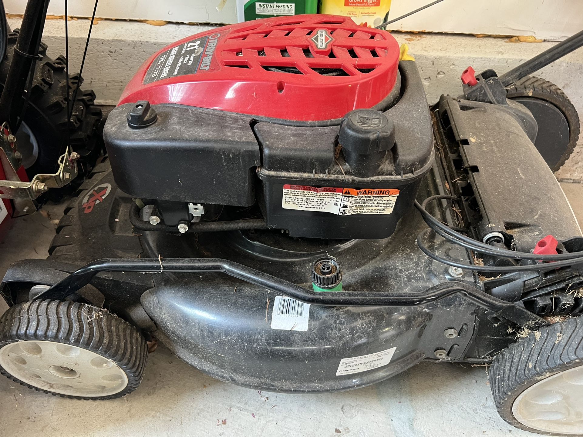 Push Lawnmower- Free, Not Working, Needs Carburetor 