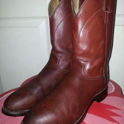 Justin men's work boots.