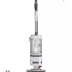 Shark Navigator Lift-Away Adv Upright Vacuum