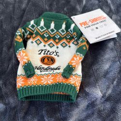 Tito’s Sweater Bottle 