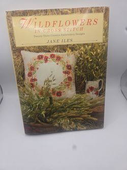Wildflowers in Cross Stitch Jane Iles Hardcover