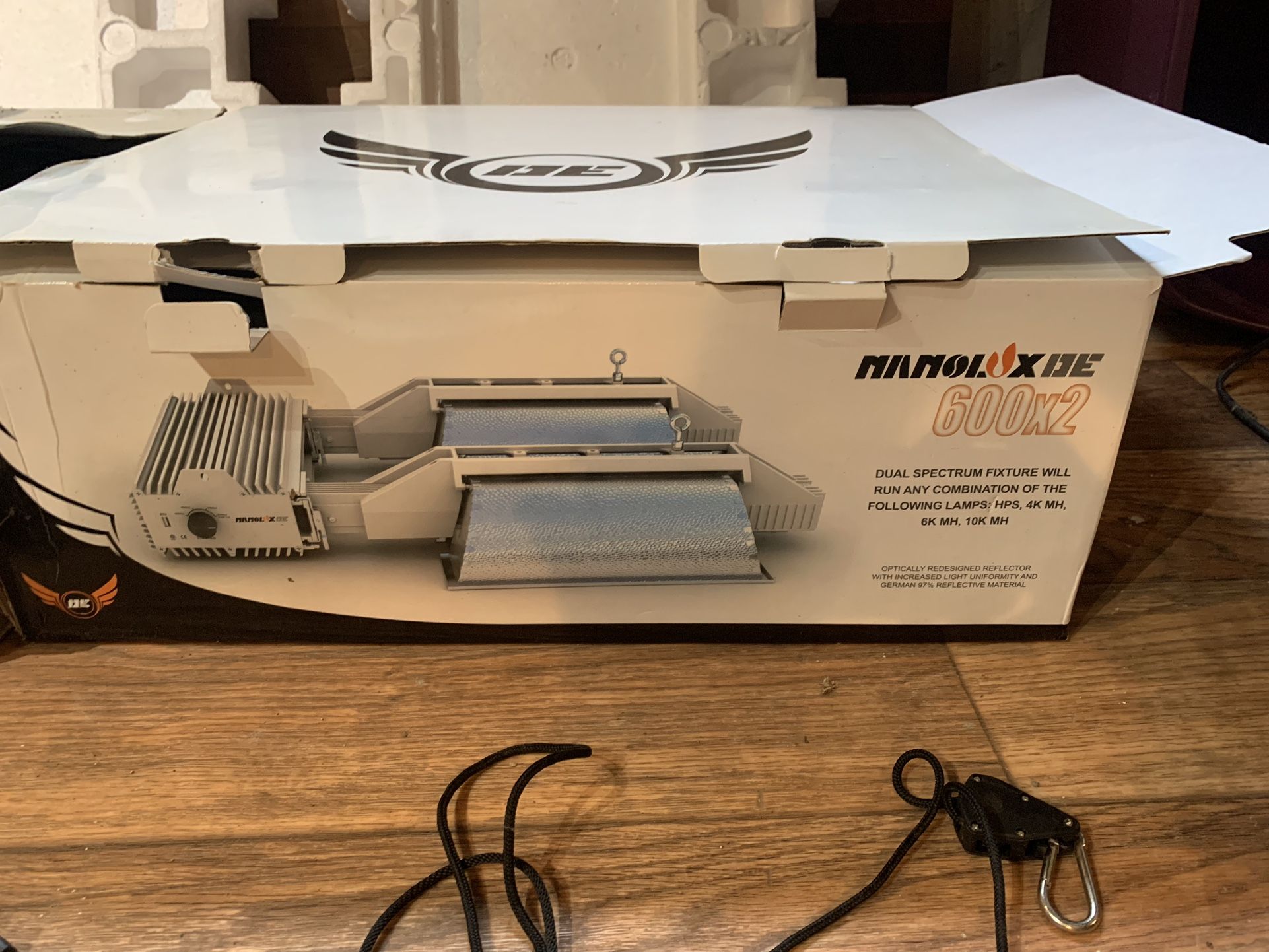 2 Indoor Growing Lights / Filter / Inline Fan