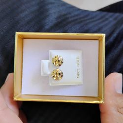 Gold Ear Rings 14k