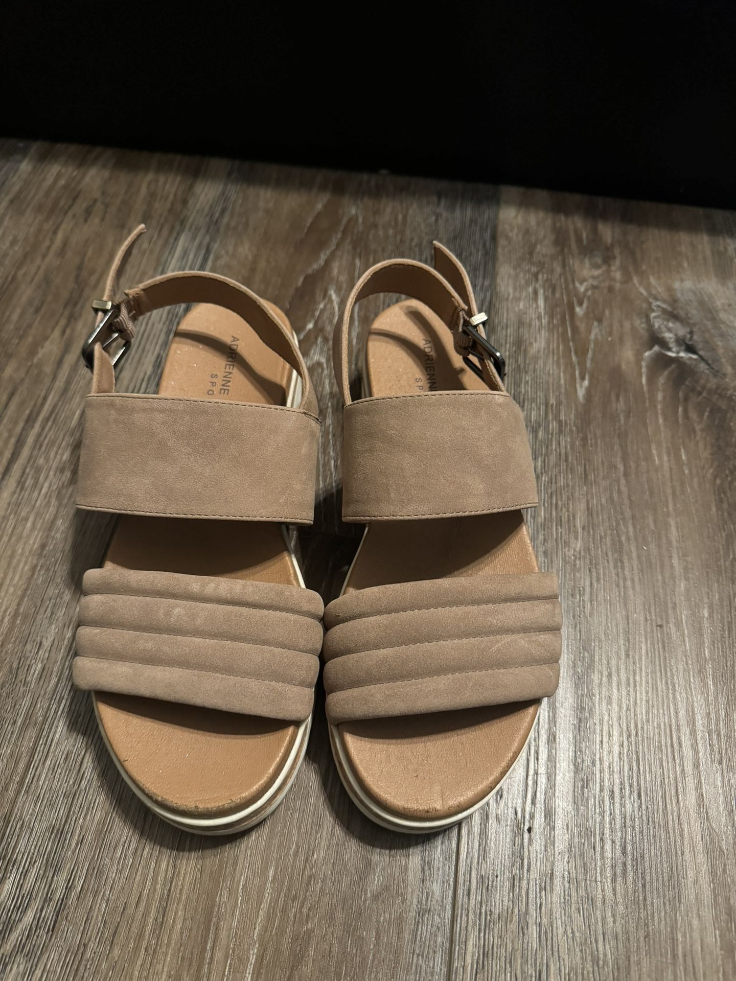 Women 7.5 Shoes