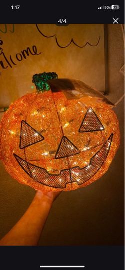 New Light-Up Jack-O-Lantern Halloween Decoration