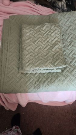 Green Comforter Set