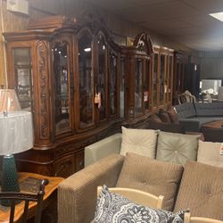 Closing out all China cabinets for Christmas make offer over a dollar maybe miss Weeks or take it