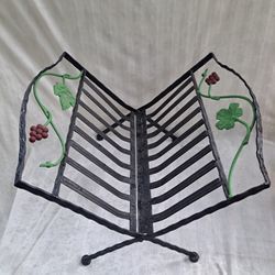 Vintage Wrought Iron Grape Vine Magazine Rack Towel Display Cookbook Stand Logs Records
