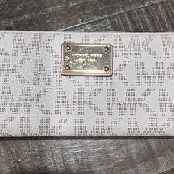 Michael kors wallet