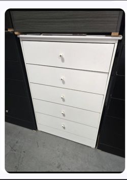 Five drawers dresser