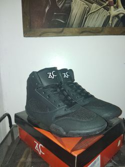 ZVC wrestling shoes