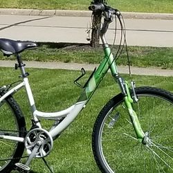 Diamondback bicycles women's serene classic frame comfort bike hotsell