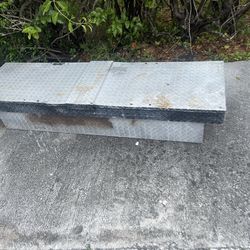 2005 dodge ram tool box