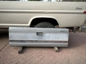 86 Ford Tailgate And More 