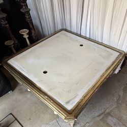 Z Gallery coffee Table 