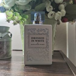 Dressed In White Perfume 