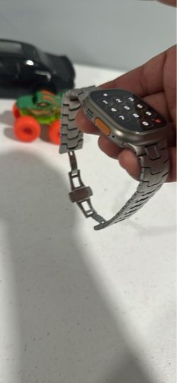 Apple Watch Ultra2 excellent condition