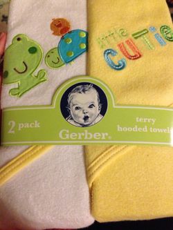 2 pack Gerber terry hooded towels