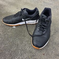 Nike Air Max golf shoe size 10