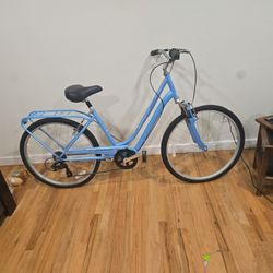 Schwinn Radiant Hybrid Bike Blue 26-inch Wheels