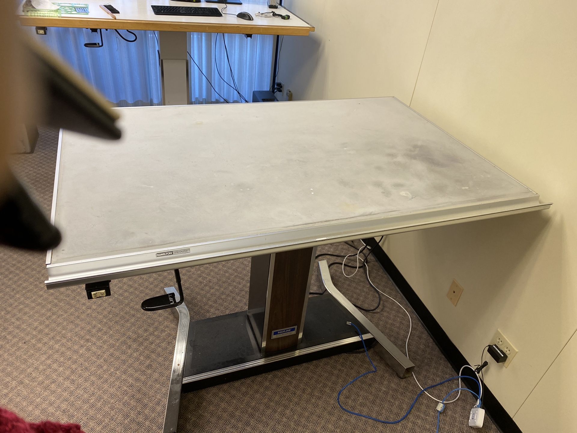 Electric Drafting Table for Sale in Lynnwood, WA OfferUp