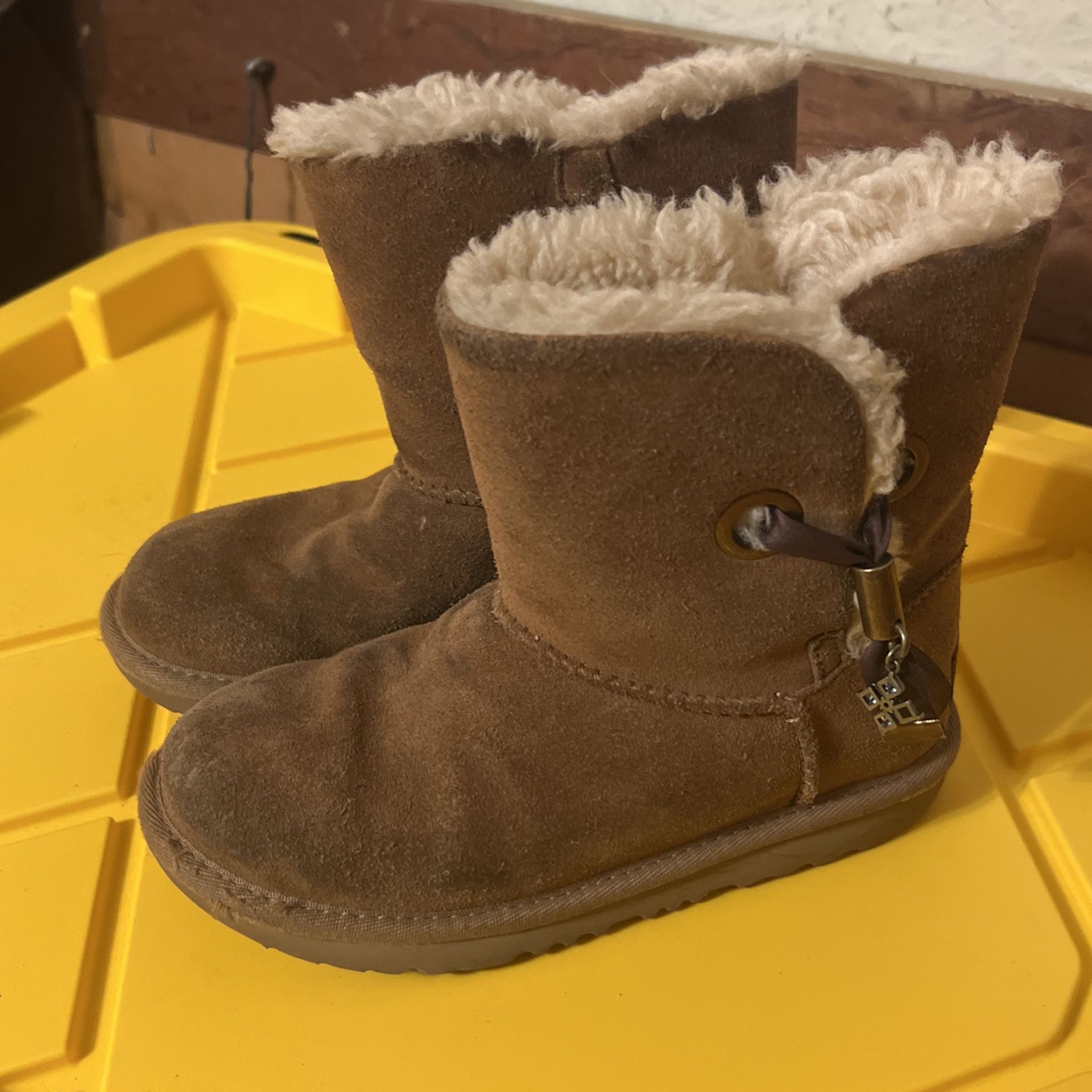 UGG girl Boots 