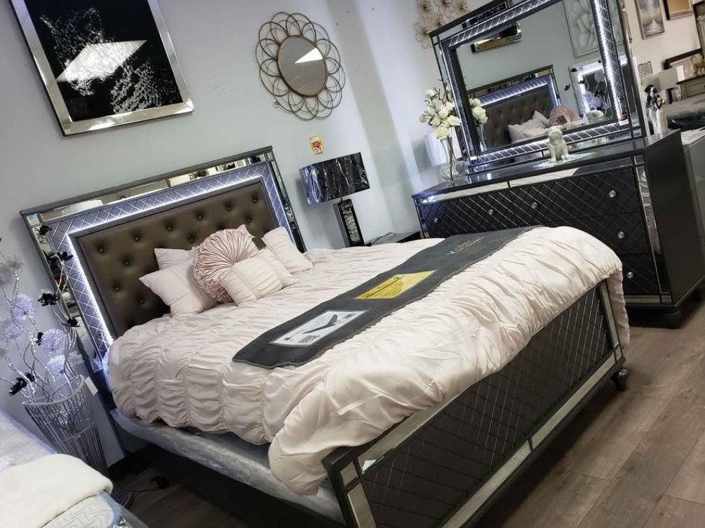 4PC LED Bedroom set Glam