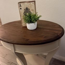 Oval Accent Table