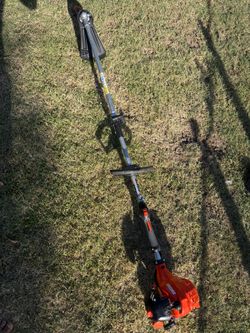 ECHO
21.2 cc Gas 2-Stroke Attachment Capable Straight Shaft String Trimmer with 17 in. Swath and Speed-Feed Quick Reload Head