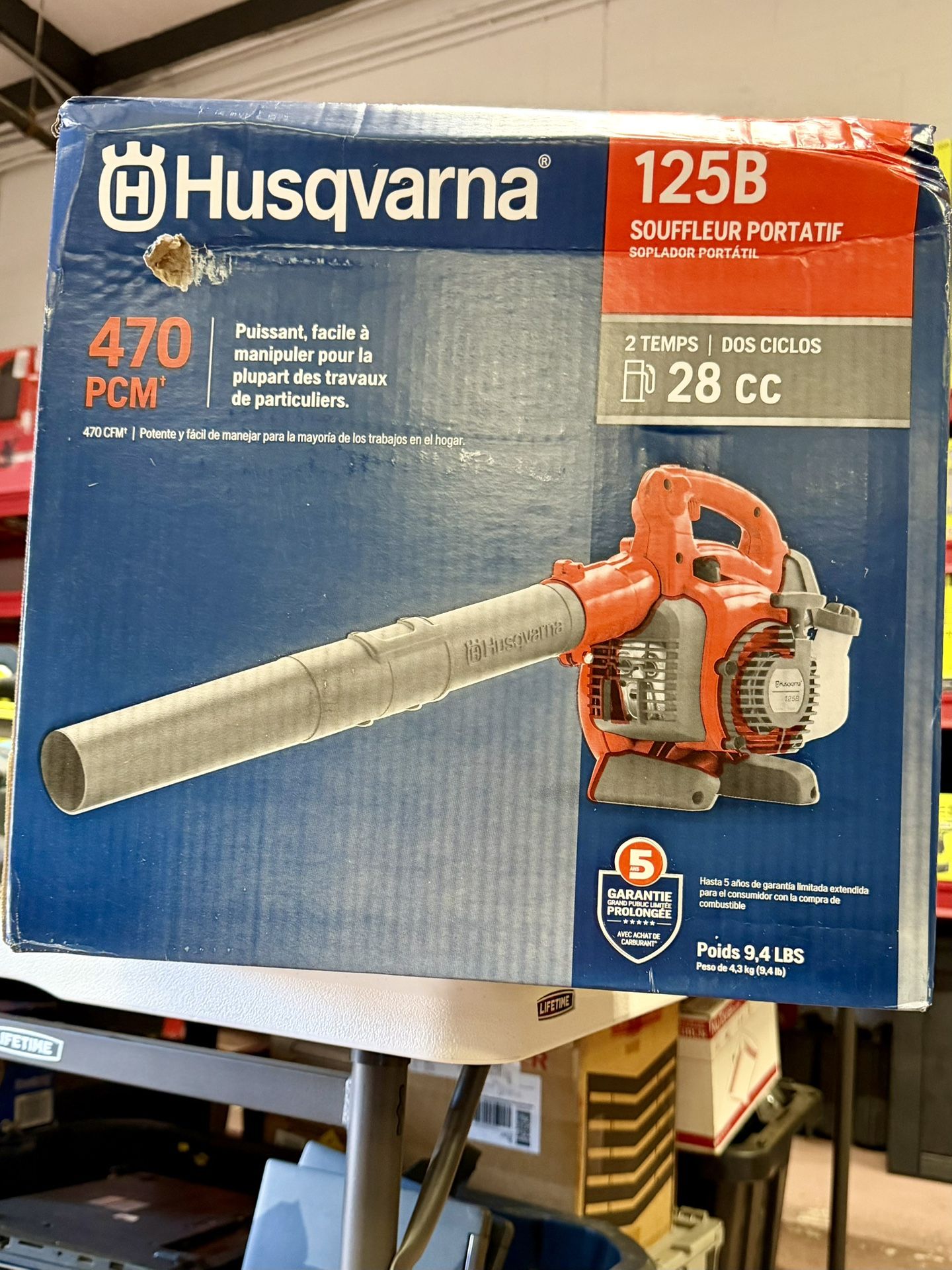 Husqvarna 125B 28-cc 2-cycle 470-CFM 170-MPH Gas Handheld Leaf Blower