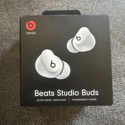 Beats Studio Buds