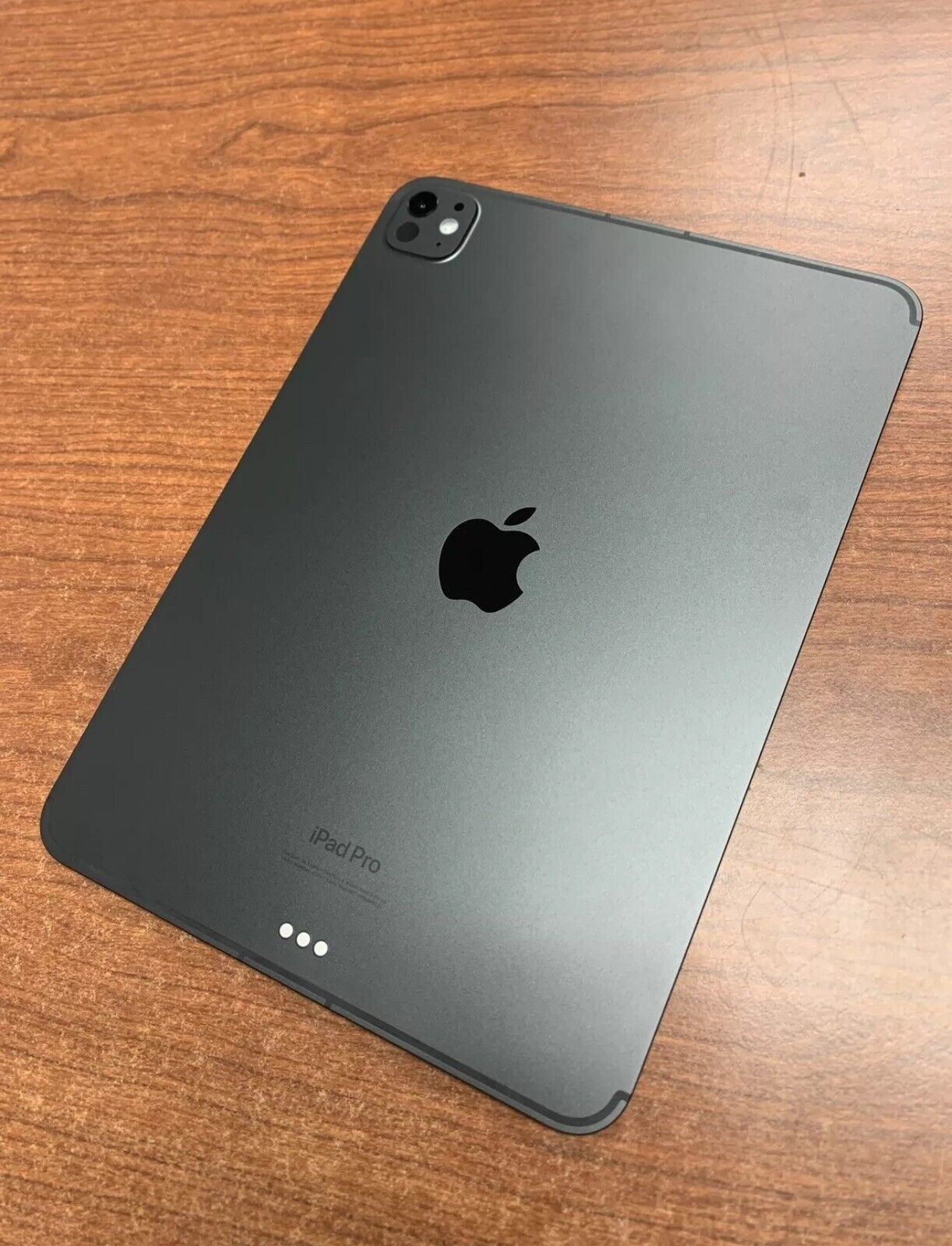 MINT 11-inch LATEST 5th Gen iPad Pro M4 WiFi 256GB WITH APPLE PENCIL Space Black