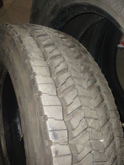 225/70R19.5 Tires