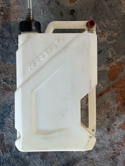 Risk racing fuel tank
