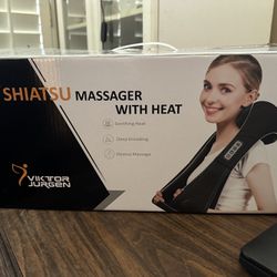 BRAND NEW IN BOX - NEVER USED VICTOR JURGEN SHIATSU MASSAGER WITH HEAT