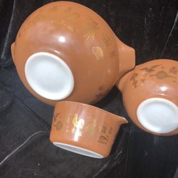 Three Vintage Pyrex Early Americana Cindirela Bowls  