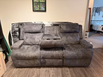 Couch - Recliner / Game Room