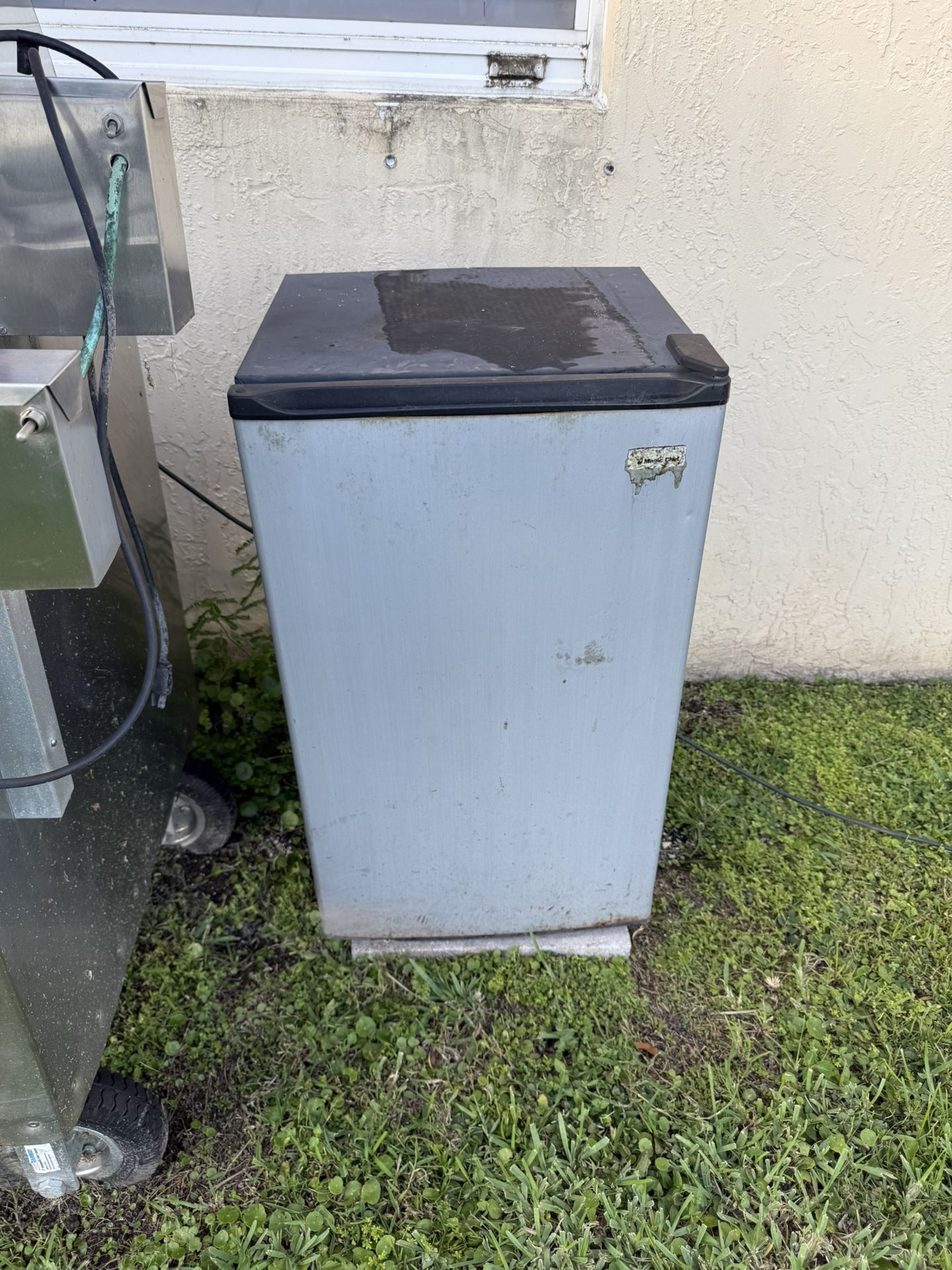 Under Mini Fridge Works Fine