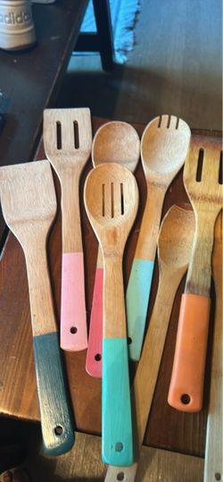 Wooden Kitchen Utensil Set with Colored Handles