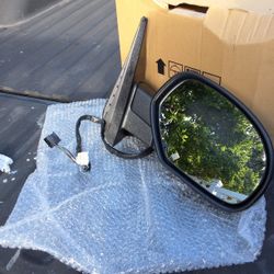 2008 GMC Sierra Mirror